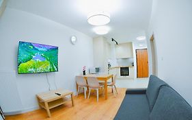 Elegant Two-Room Apartment, City Center, Balcony ,Sleeps 4
