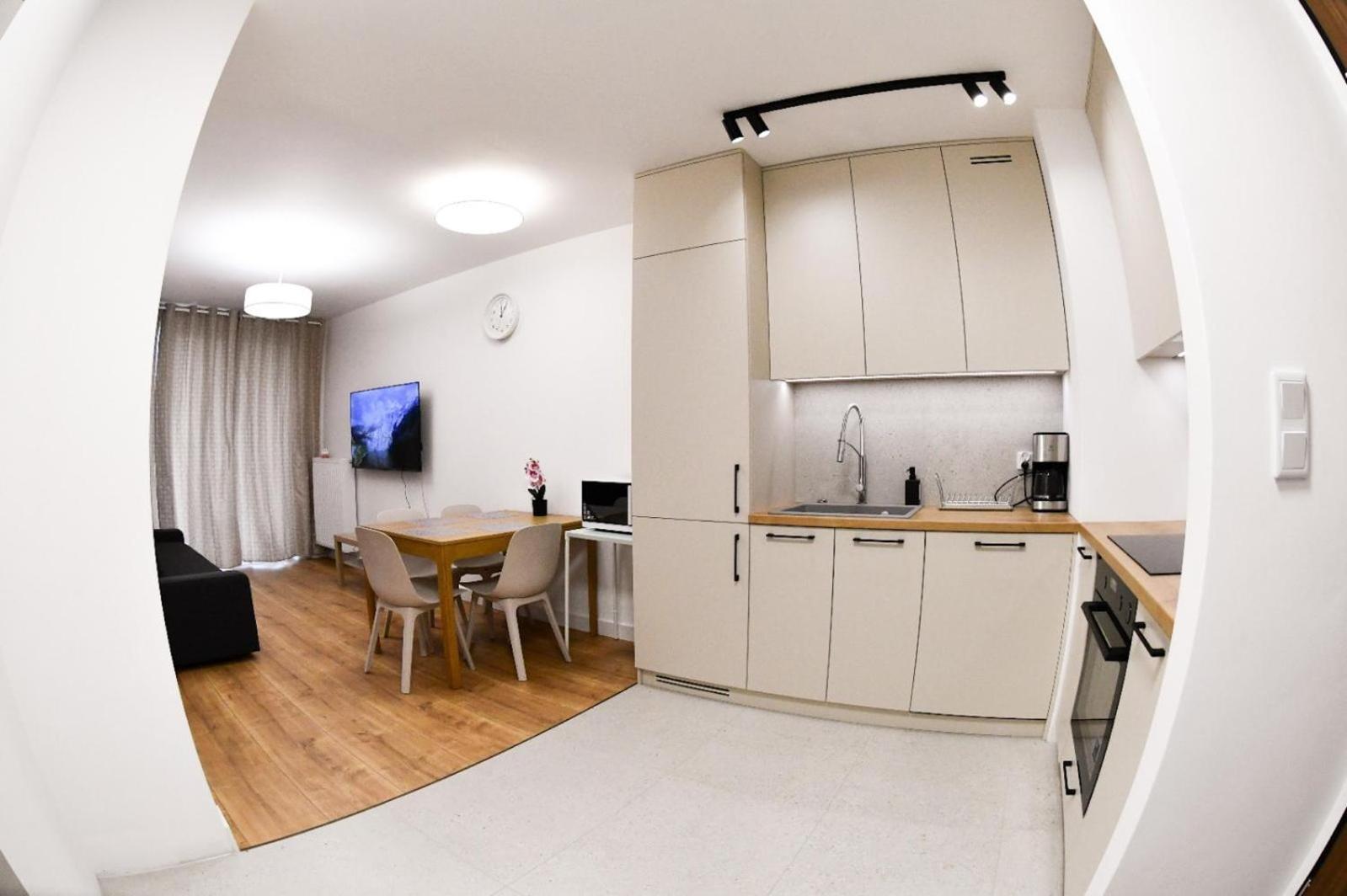 Elegant Two-Room Apartment, City Center, Balcony ,Sleeps 4 Kraków Zewnętrze zdjęcie