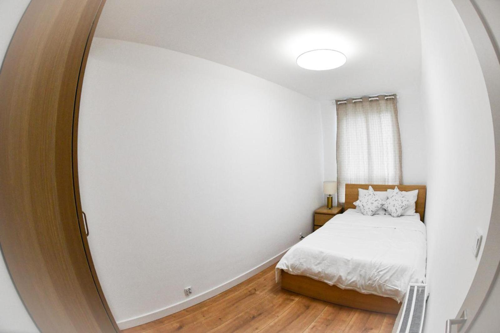 Elegant Two-Room Apartment, City Center, Balcony ,Sleeps 4 Kraków Zewnętrze zdjęcie