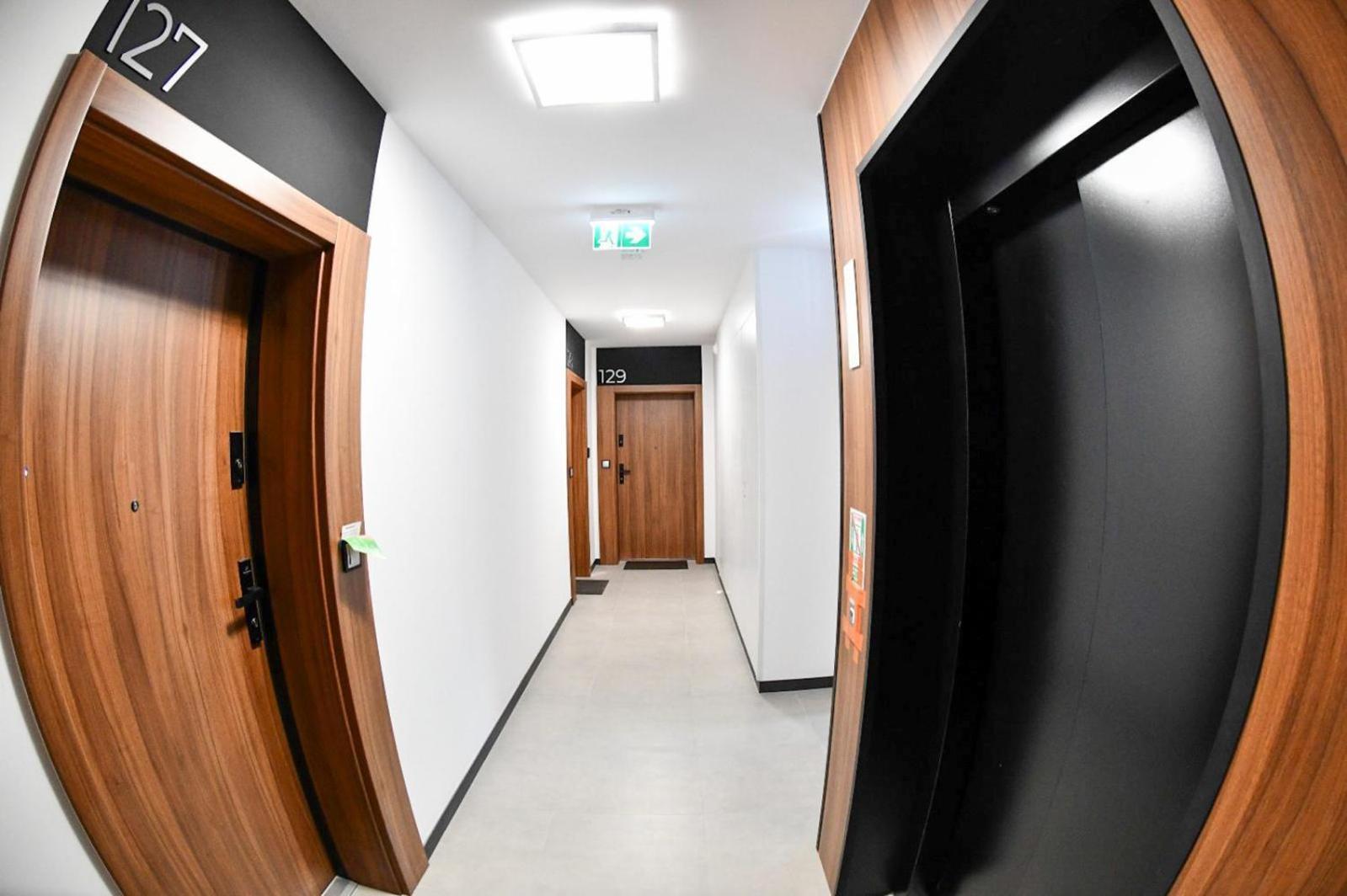 Elegant Two-Room Apartment, City Center, Balcony ,Sleeps 4 Kraków Zewnętrze zdjęcie