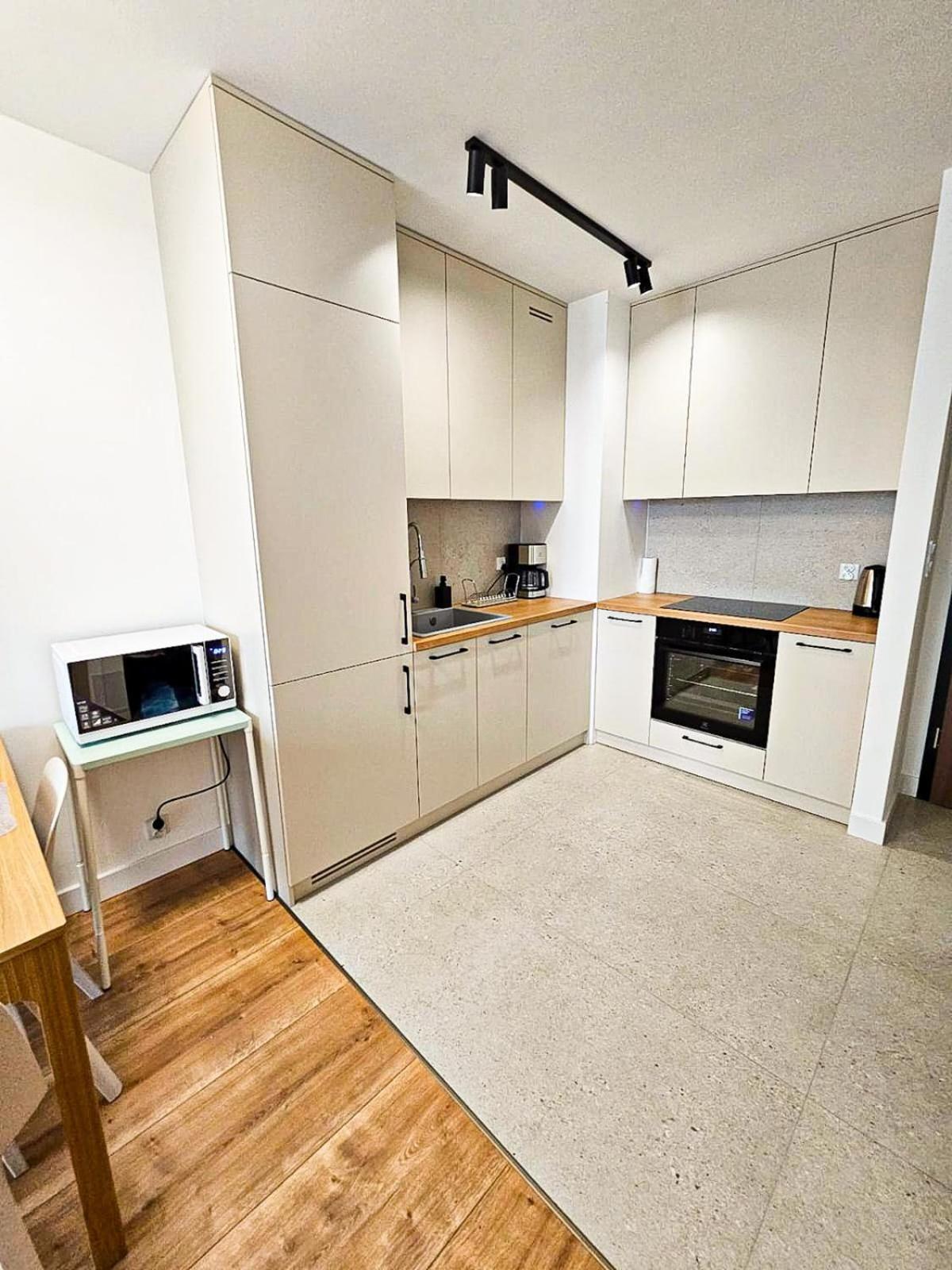 Elegant Two-Room Apartment, City Center, Balcony ,Sleeps 4 Kraków Zewnętrze zdjęcie
